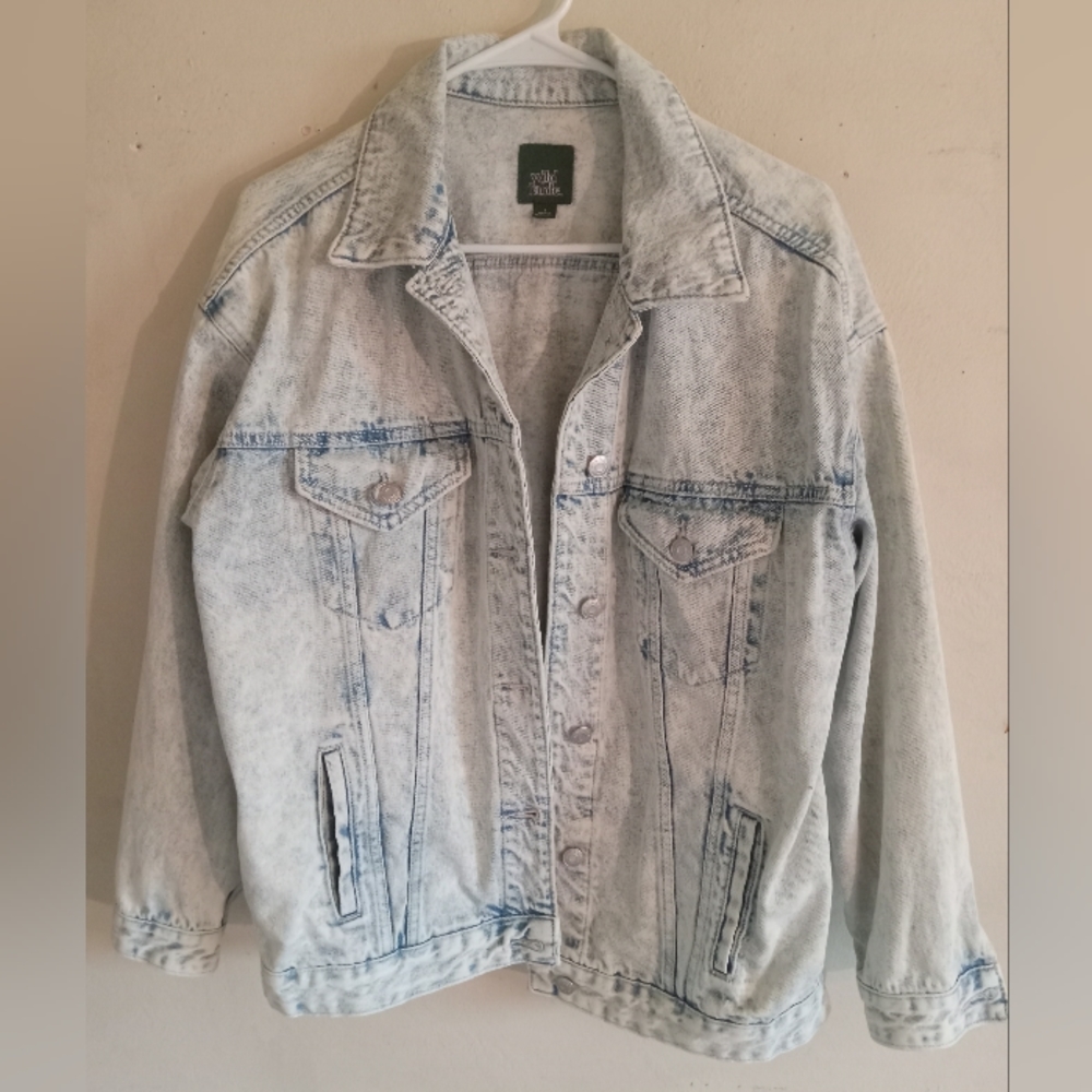 Wild Fable oversized acid wash denim jacket in size small